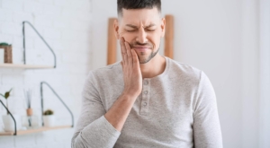 what helps unbearable tooth pain