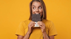 why does eating chocolate hurt my teeth